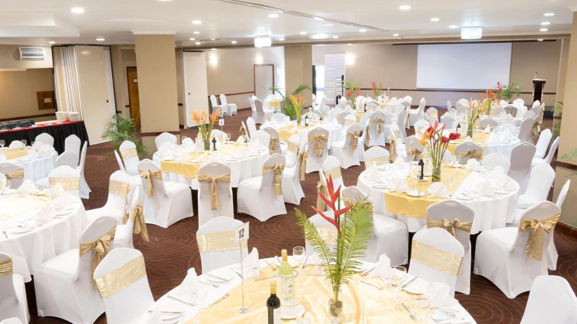 Holiday Inn & Suites Port Moresby By Ihg Екстер'єр фото